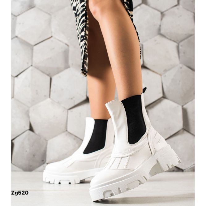 Botin blanco resorte negro suela 5cm UK68 C-77